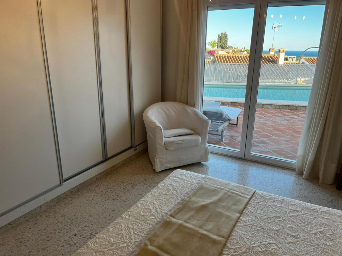 Habitaciones En Casa Miguel Caleta De Velez Kültér fotó