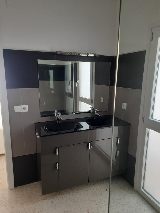Habitaciones En Casa Miguel Caleta De Velez Kültér fotó